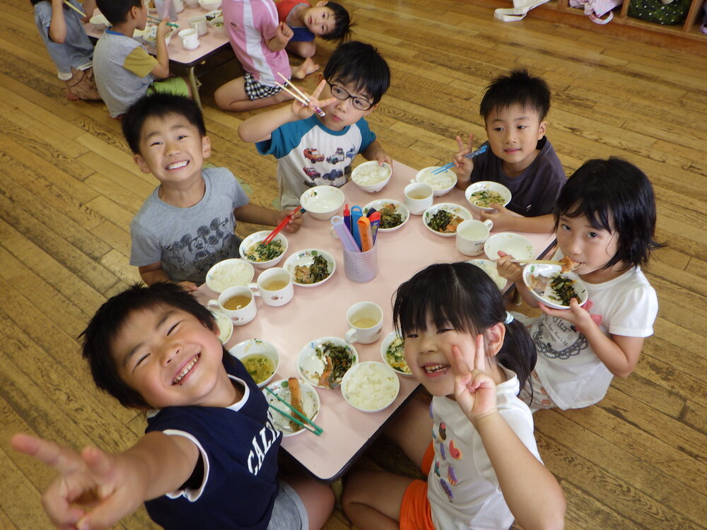 給食