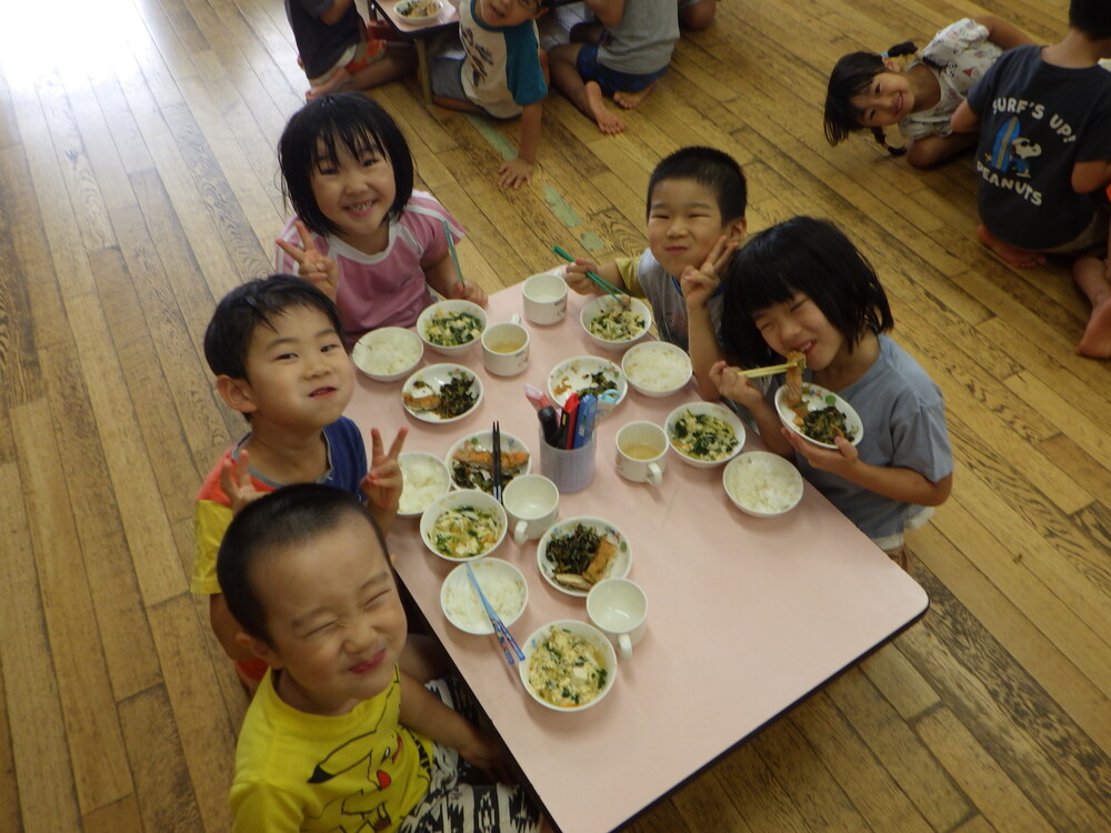 給食