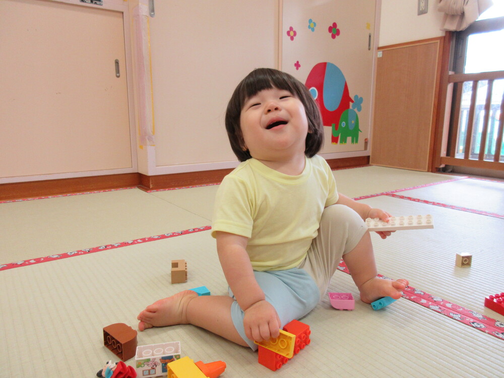 ブロック遊びの様子