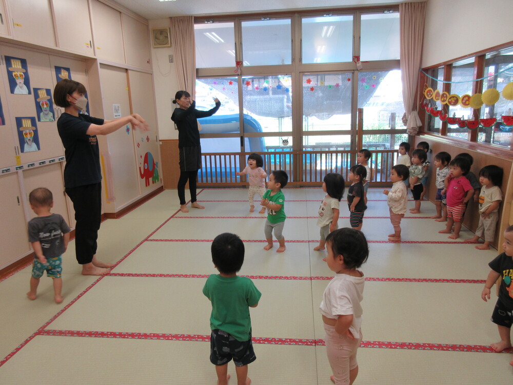 準備体操の様子