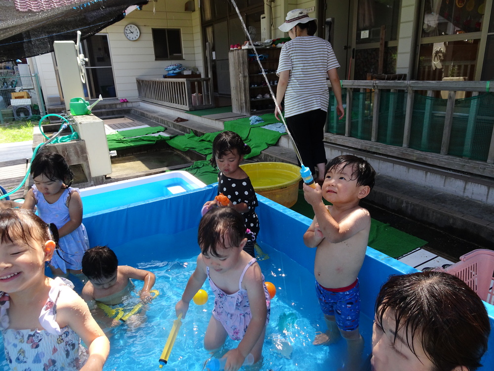 みずでっぽう (10)