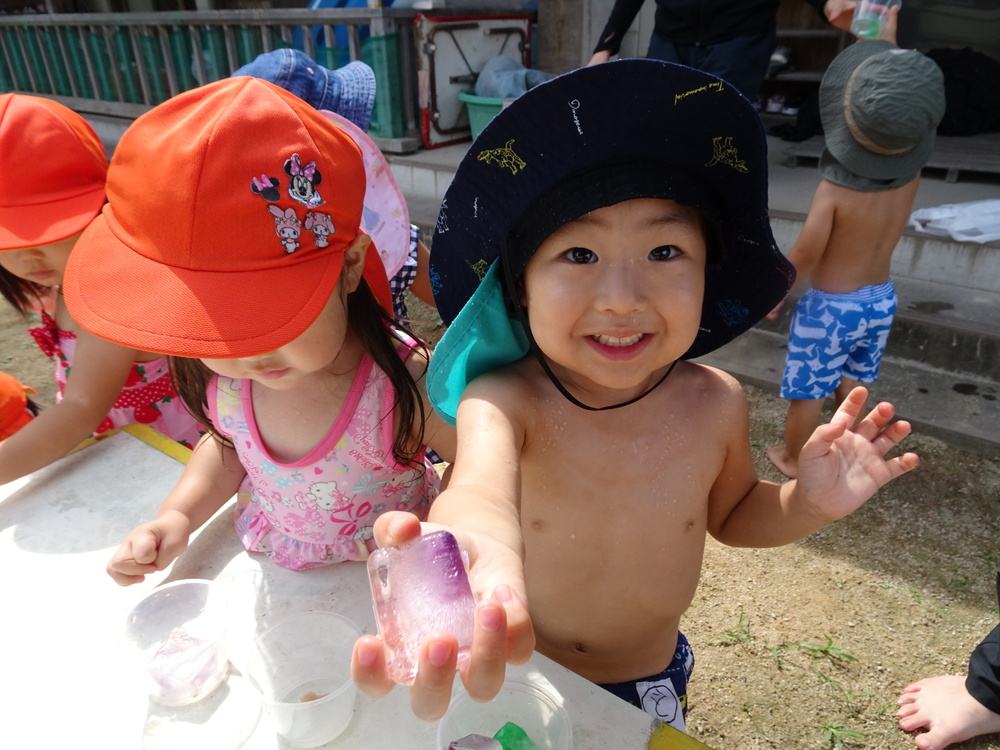 氷とプール (3)