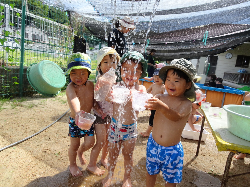 氷とプール (7)