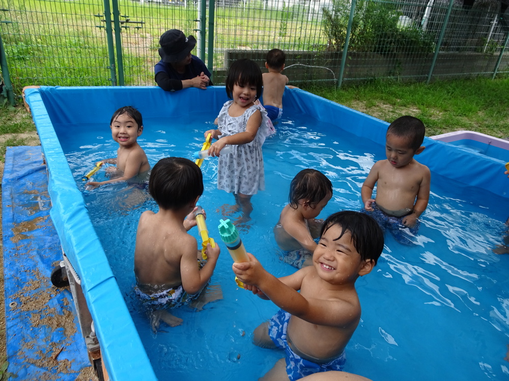 プールあそび (7)