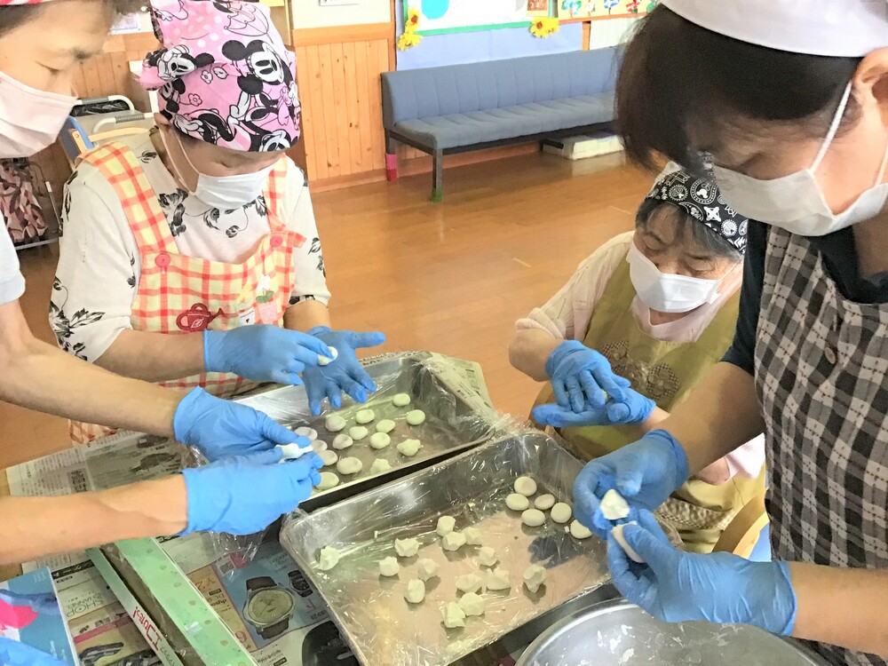 お団子づくり