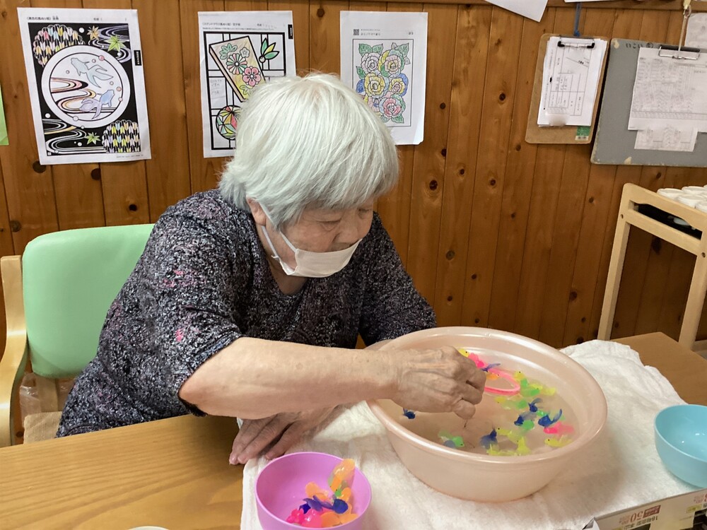 金魚すくい