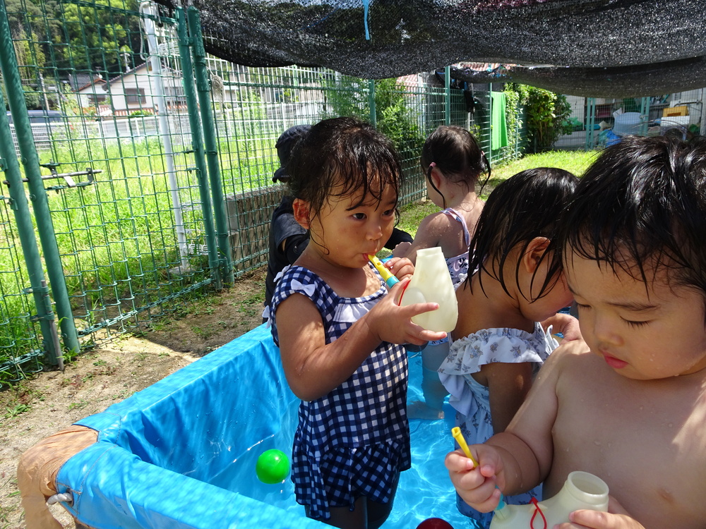 水遊びとプール (9)