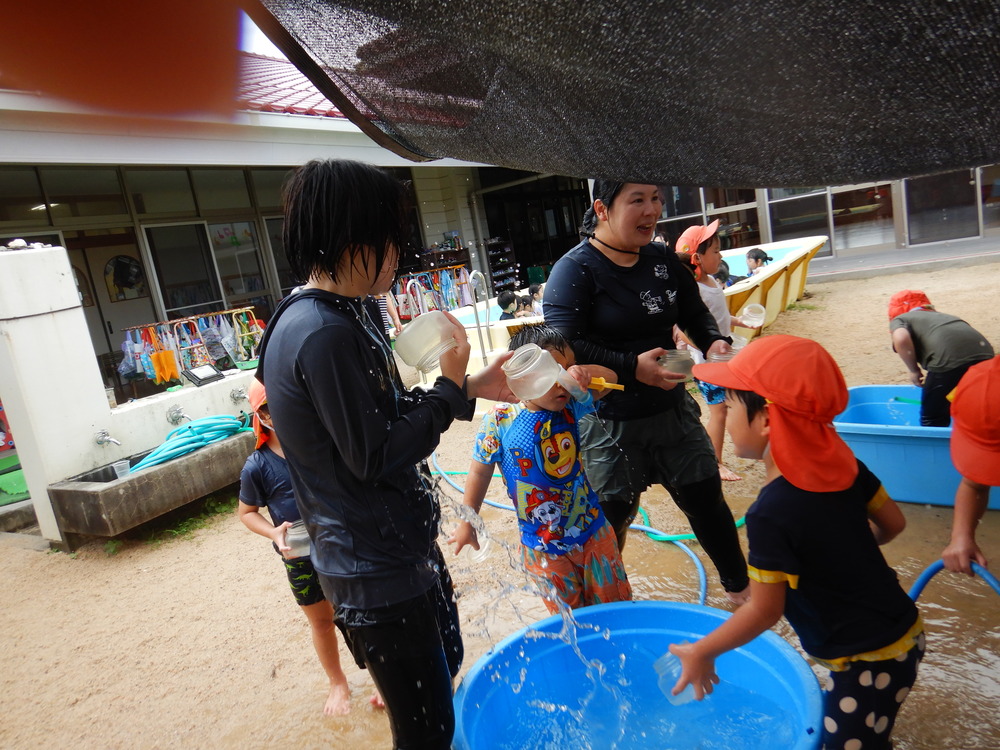 水遊び