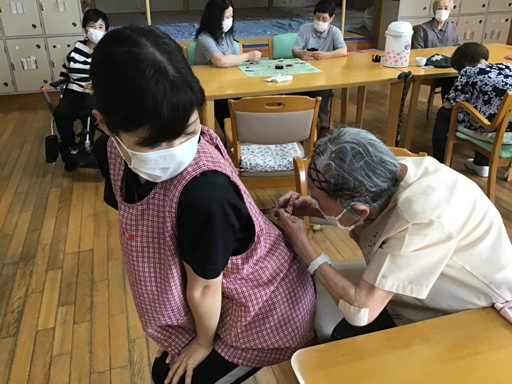 職員と利用者