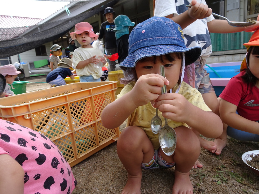 泥んこ遊び (1)