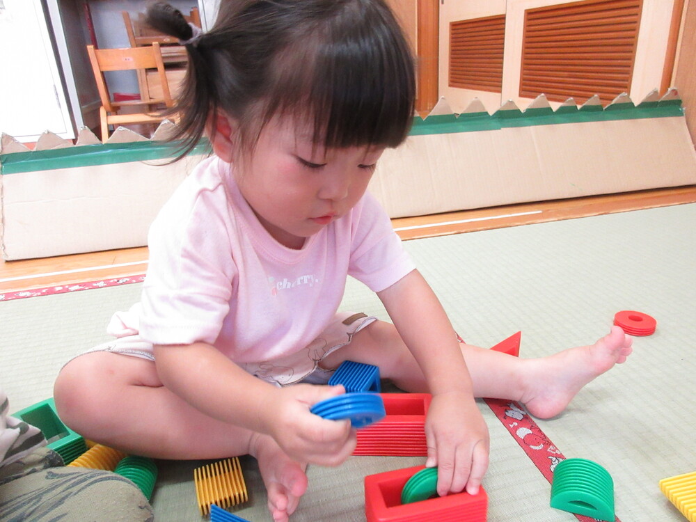 リブブロックで遊んでいる