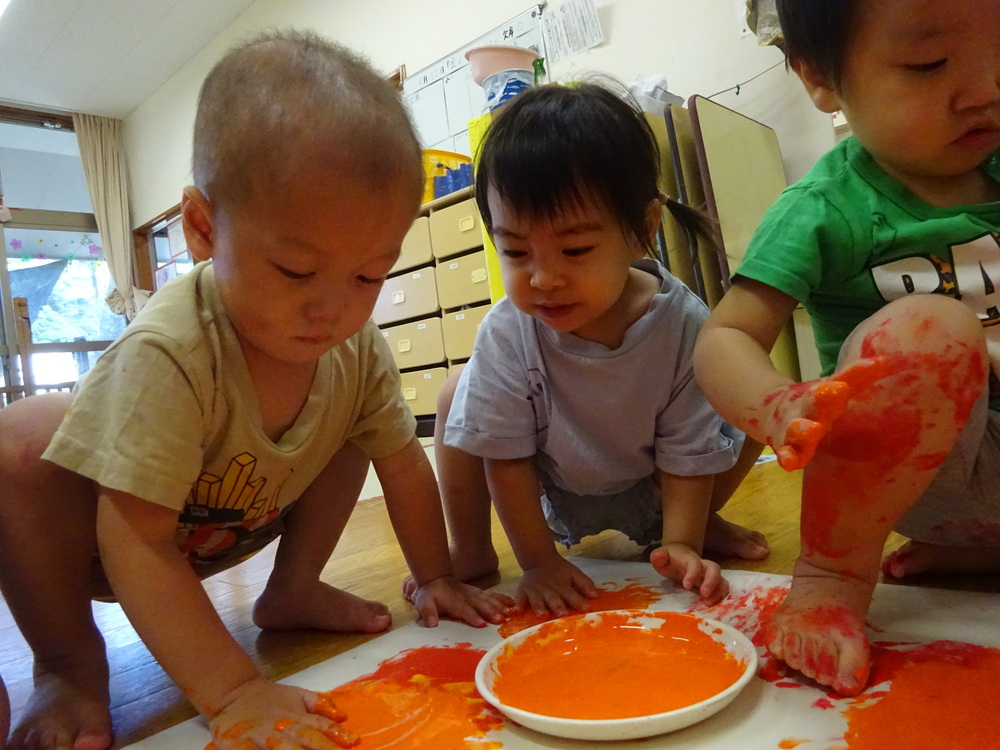 共同制作をする子ども (5)