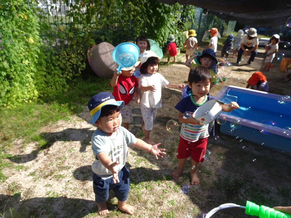 しゃぼん玉 (3)