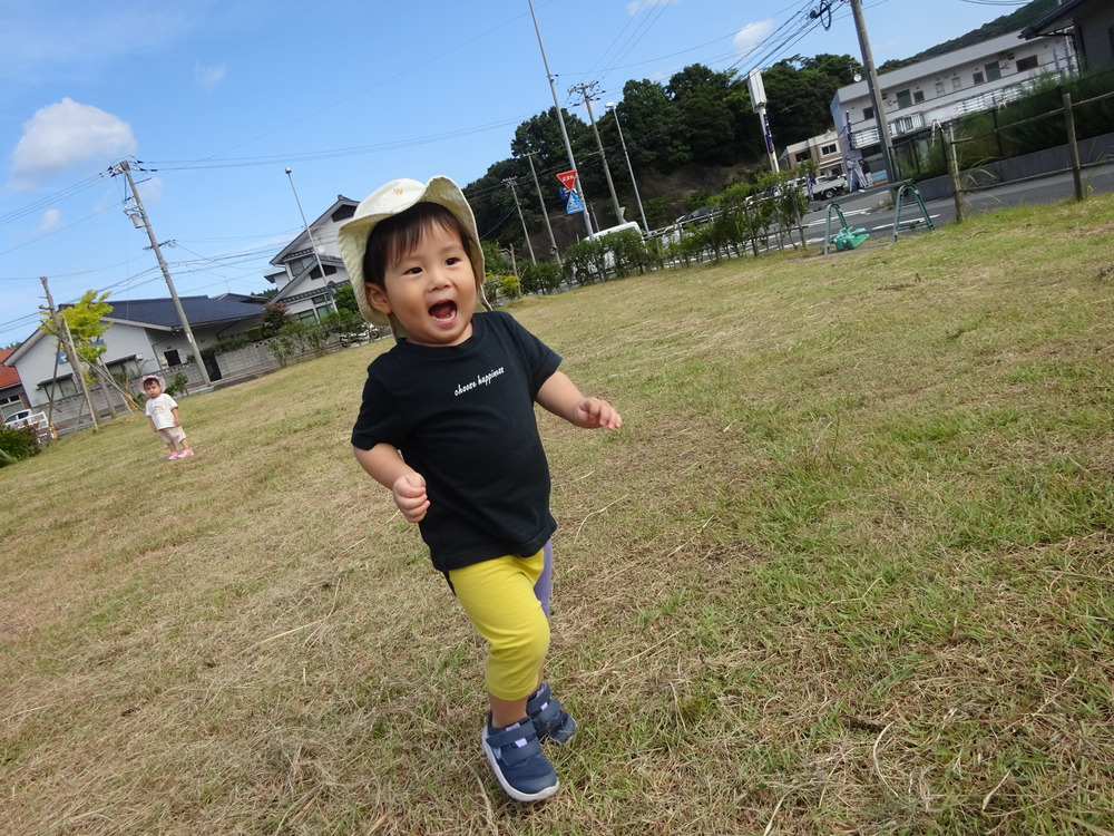 消防署横広場で遊ぶ子ども (8)