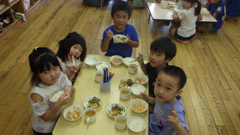 給食