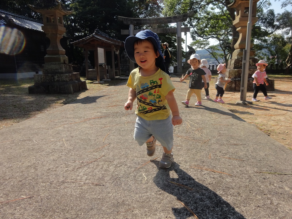 喜多の宮で遊んでいる子ども (7)