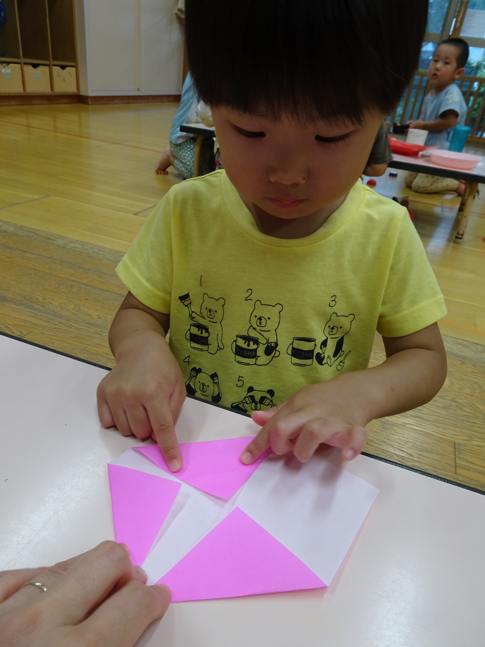折り紙で朝顔作り (2)