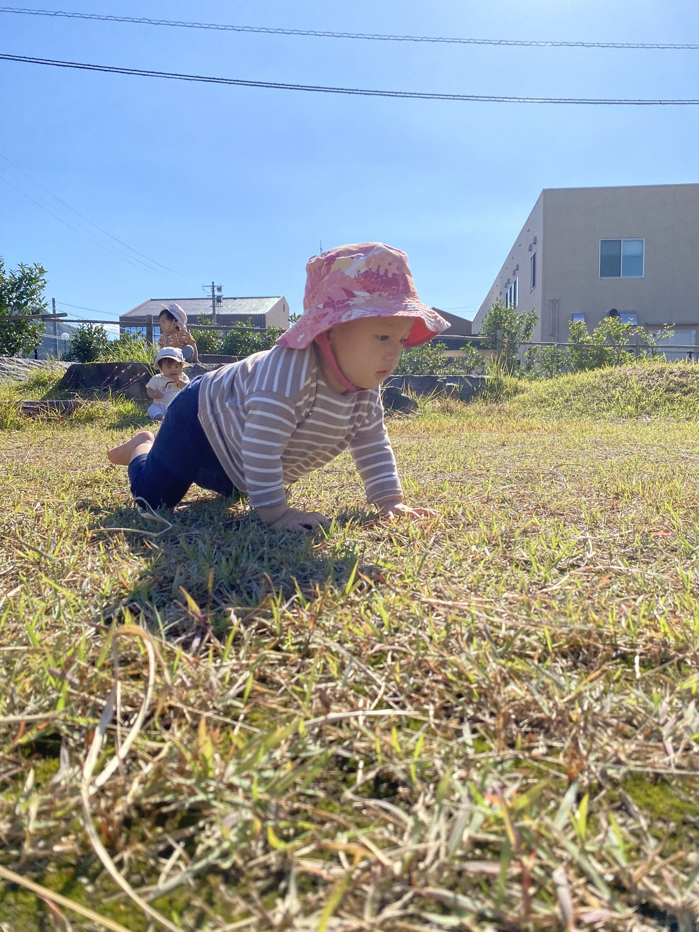 消防署横広場で遊んでいる (4)