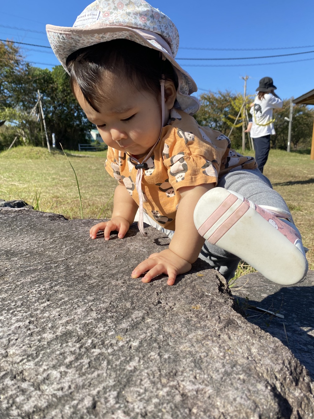 消防署横広場で遊んでいる (9)