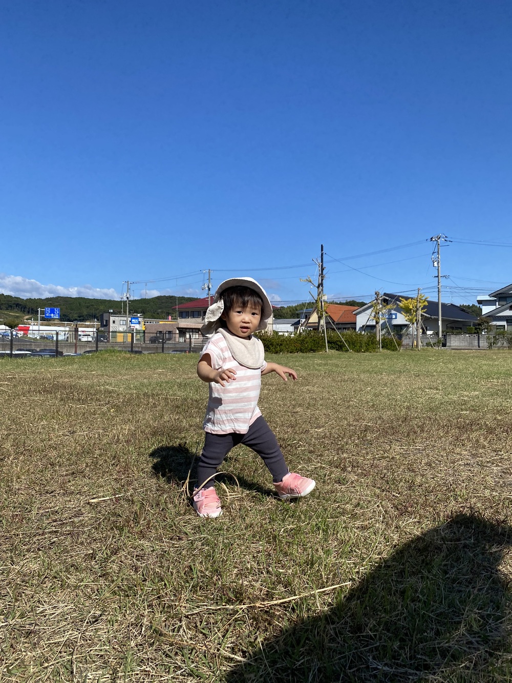 消防署横広場で遊んでいる (12)