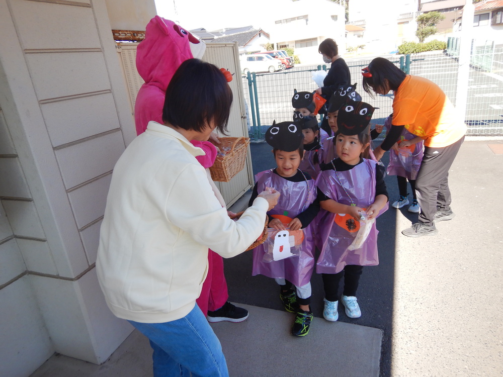 お菓子をもらう