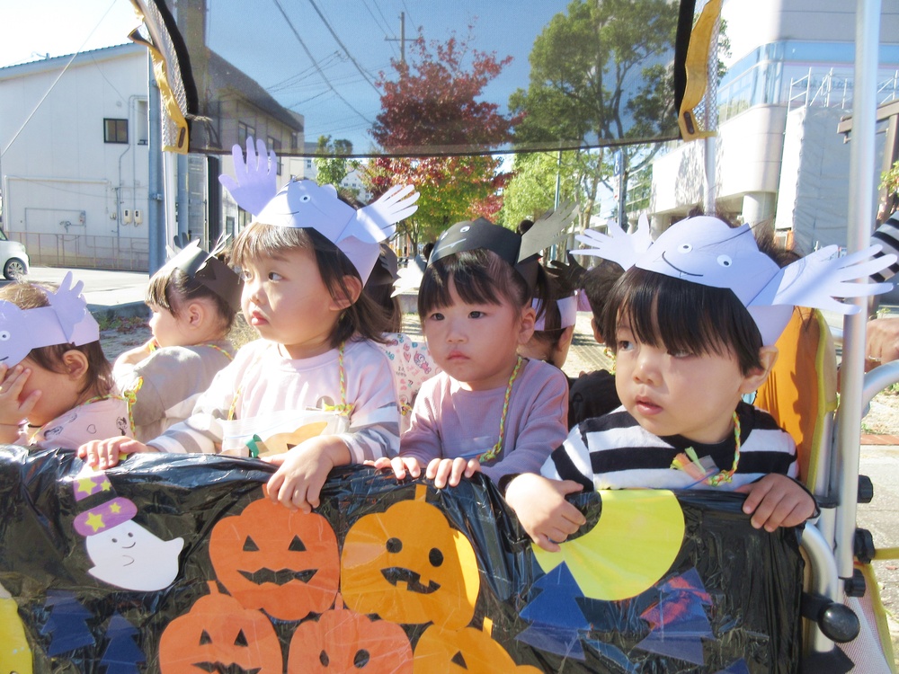 ハロウィンパレードの様子 