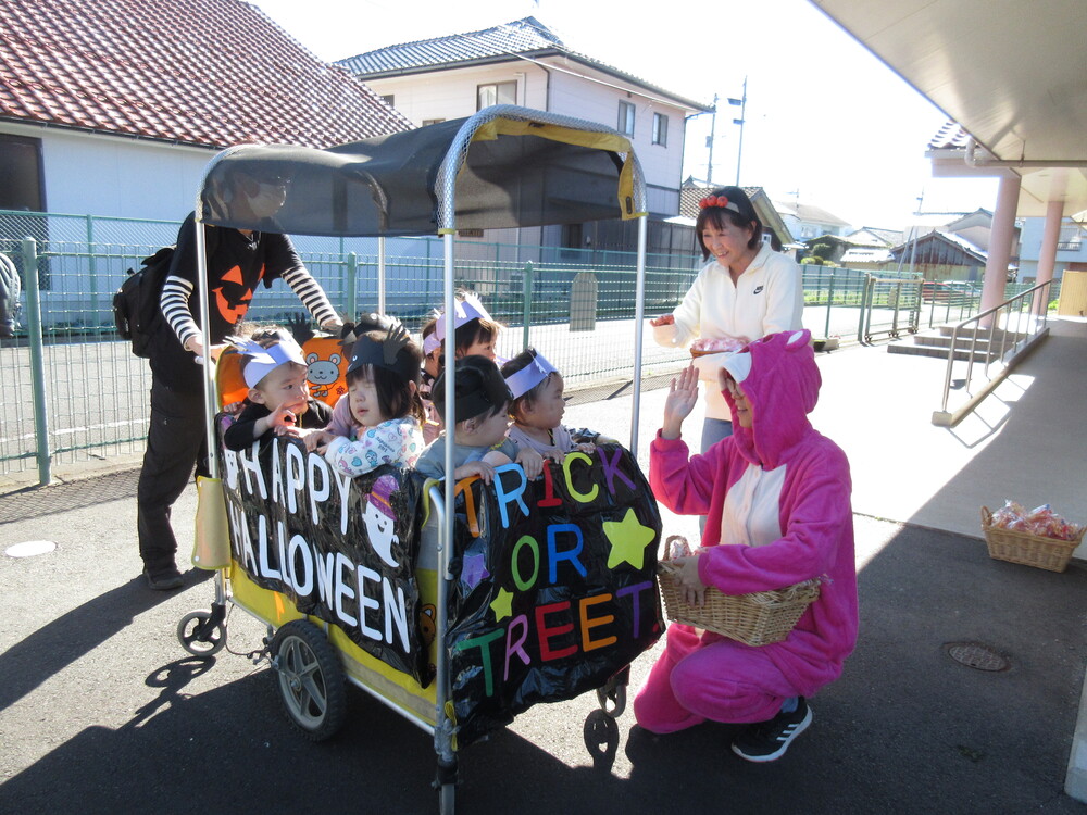 ハロウィンパレードの様子 