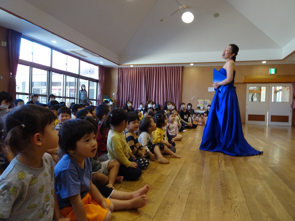 演奏を聴く (4)