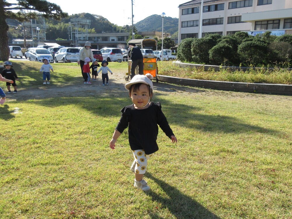 散歩（市民会館）の様子