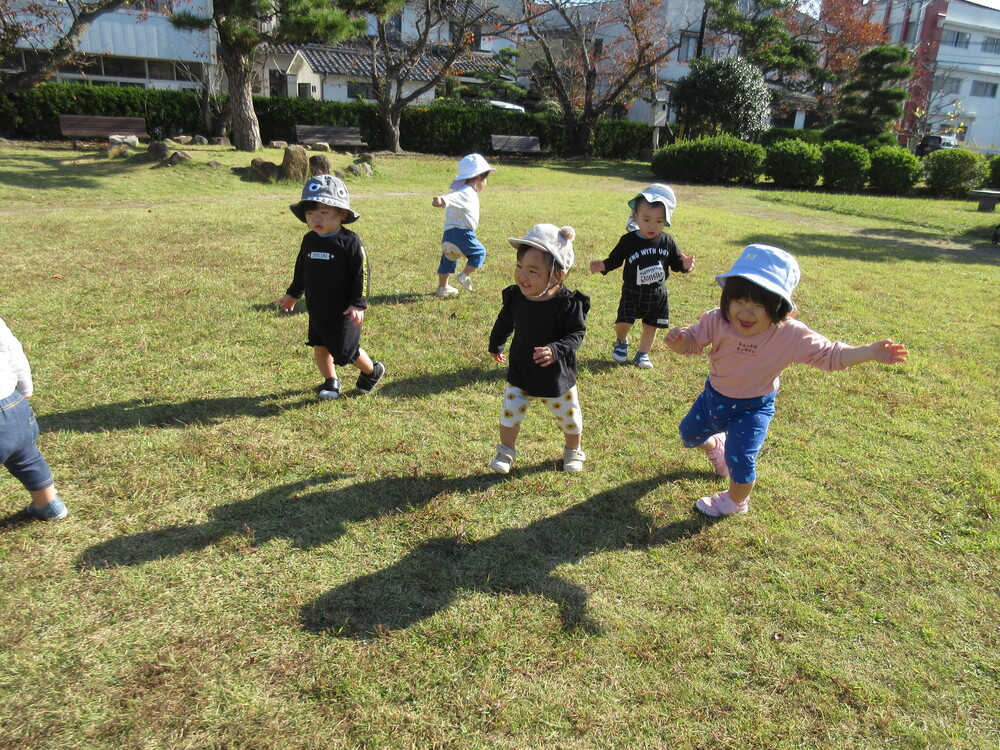 散歩（市民会館）の様子