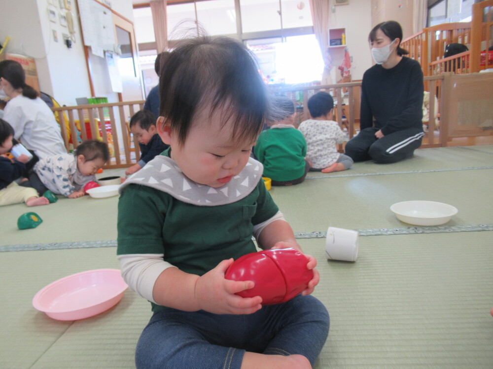 おままごとをしている様子 (5)