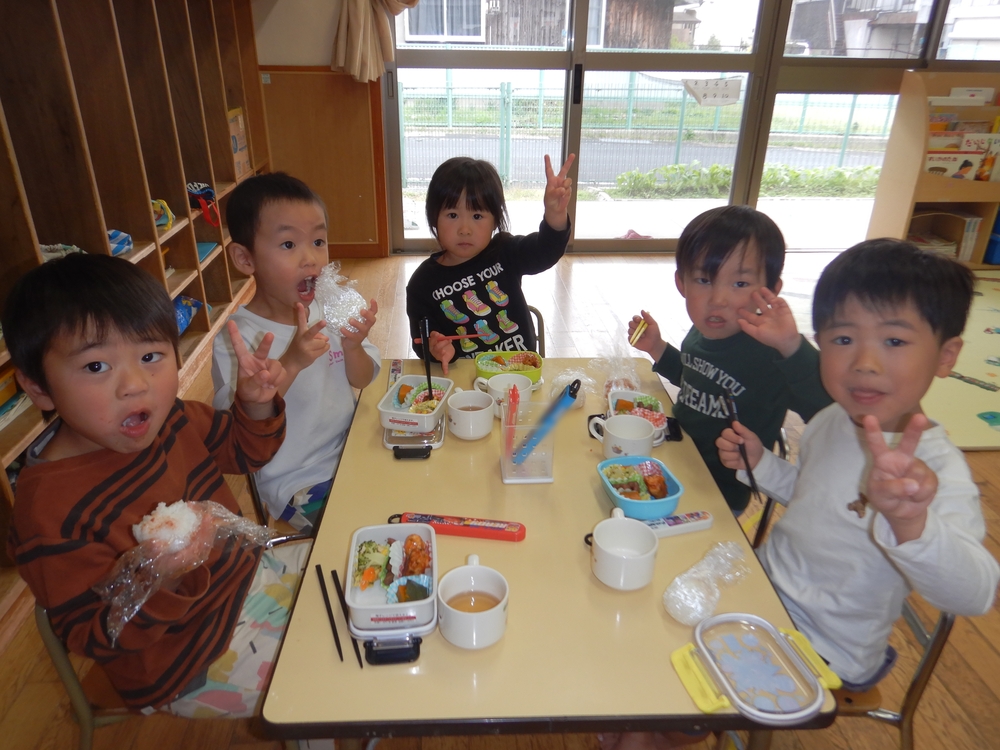 おべんとうごっこ