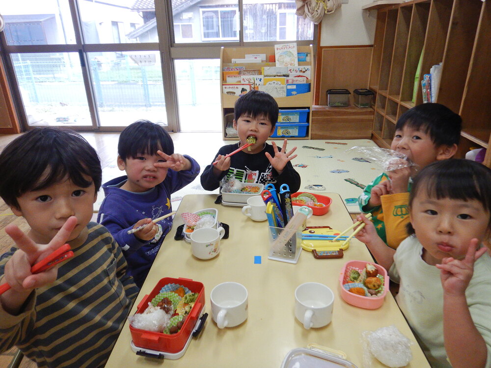 おべんとうごっこ