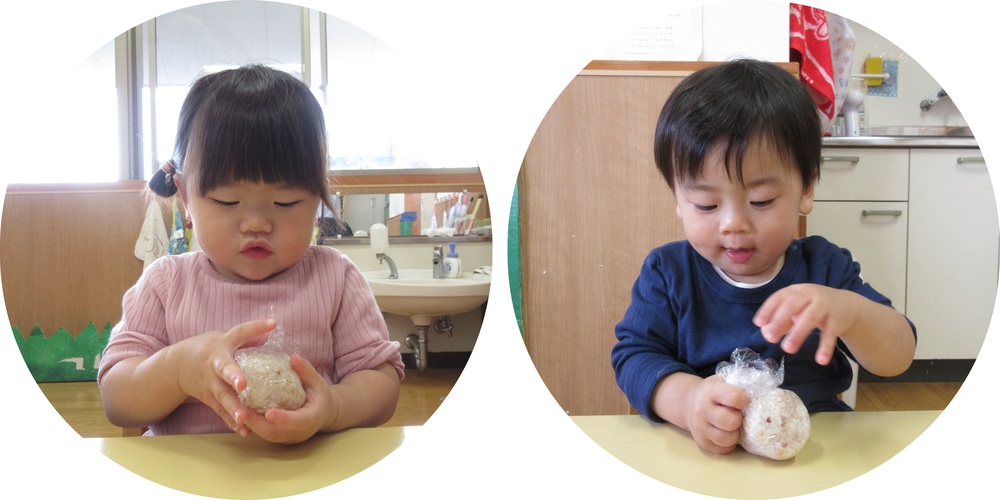 おにぎりを作る様子