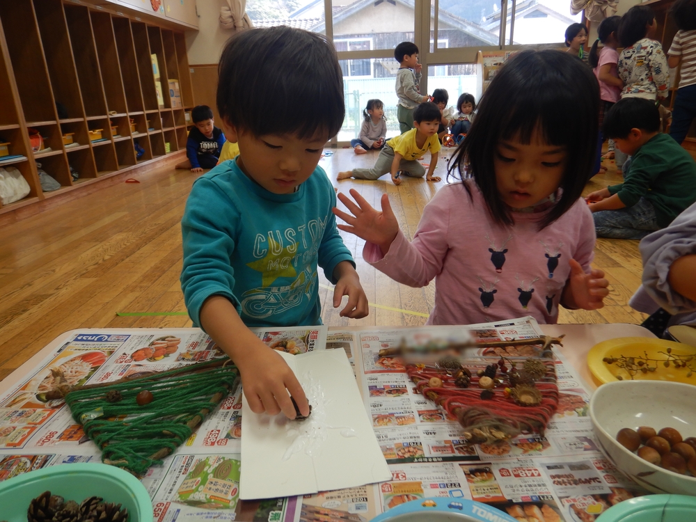木の実をつける