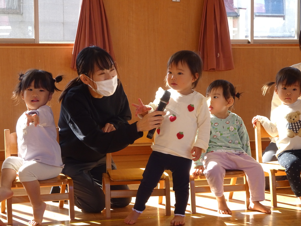 誕生児のインタビュー (1)
