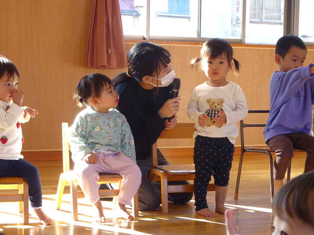 誕生児のインタビュー (3)