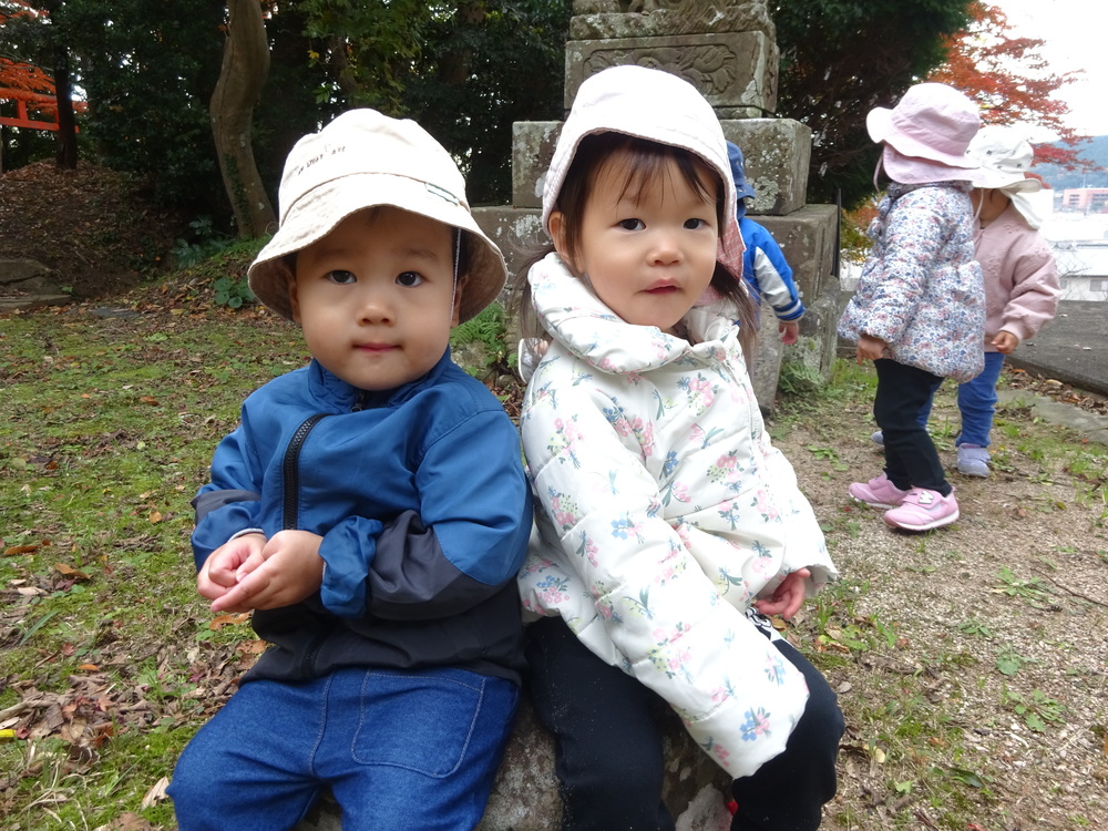 喜多の宮で遊ぶ子ども (8)