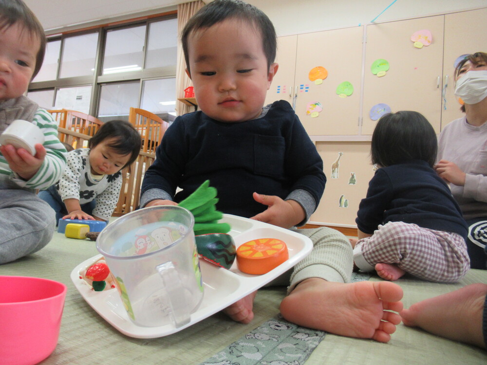 おままごとをしている様子 (10)