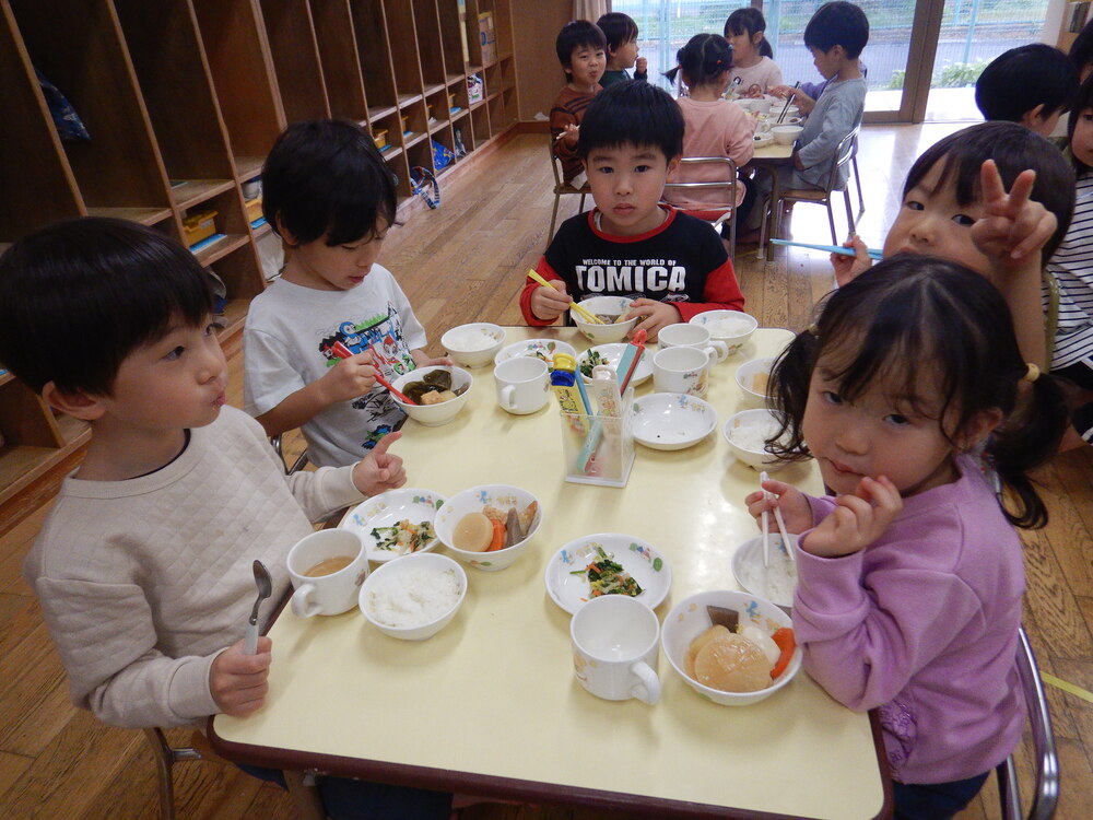 給食の様子