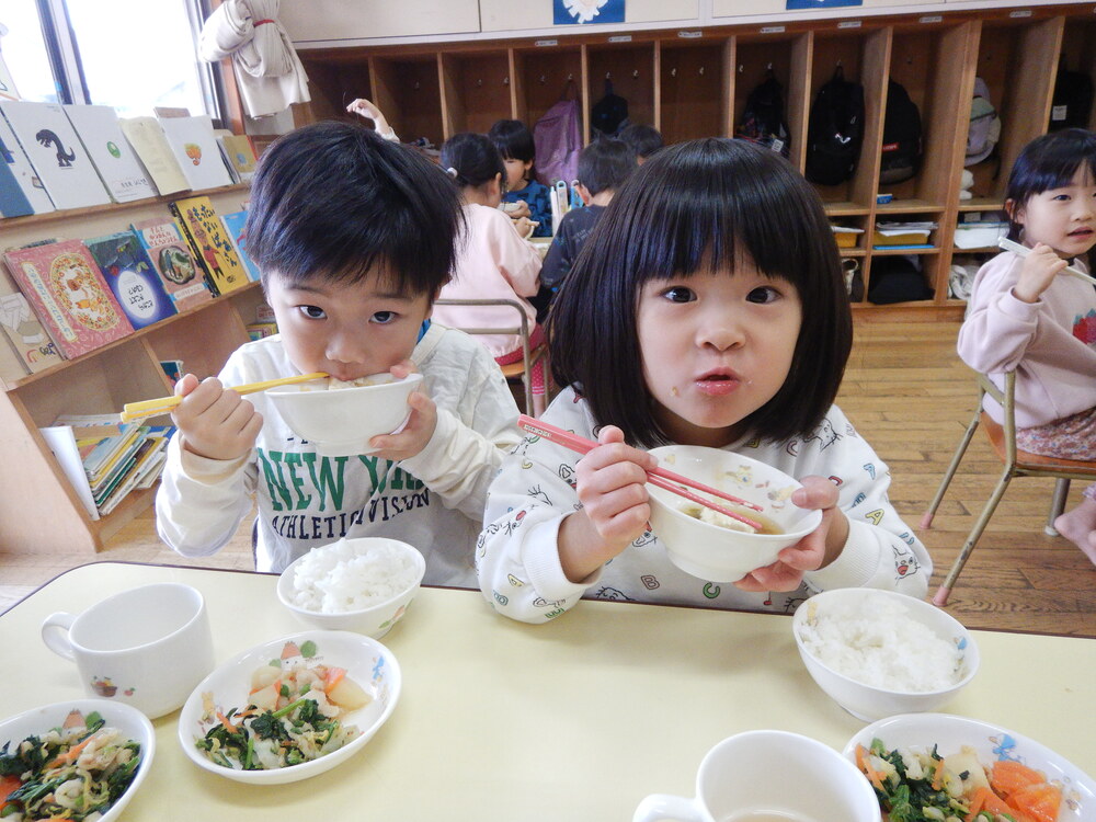 給食の様子