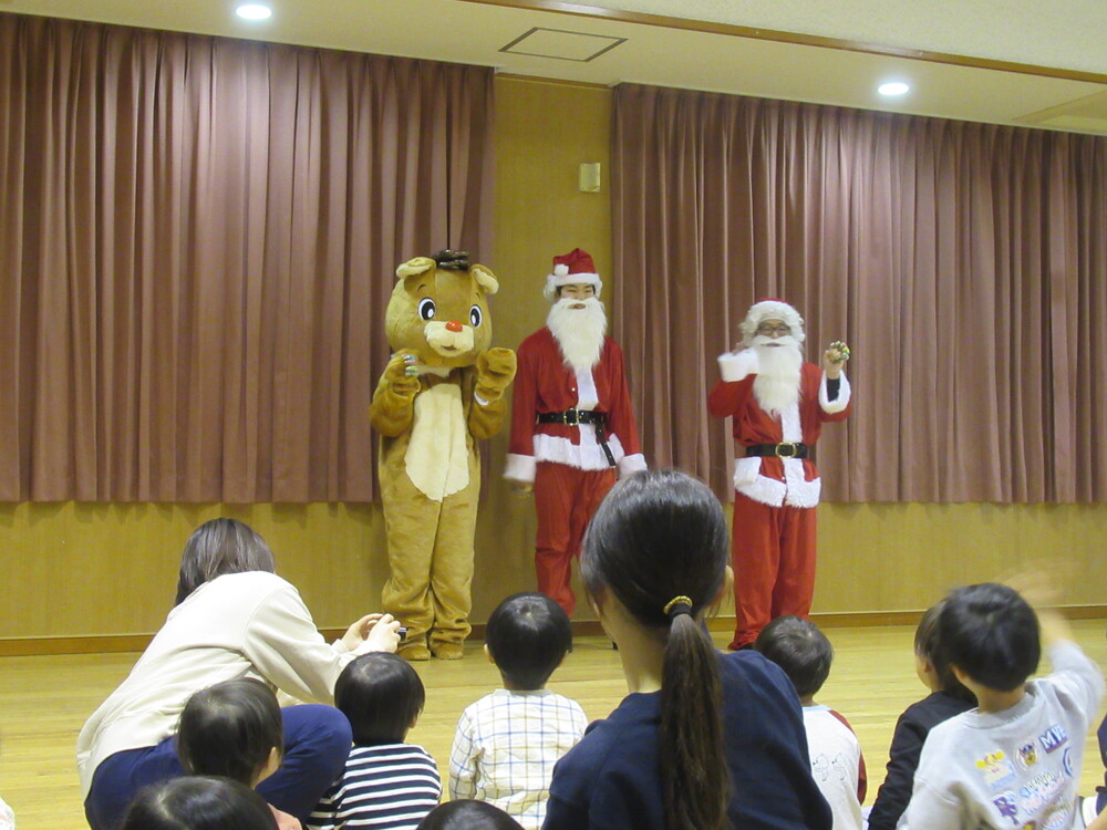 誕生会＆クリスマス会の様子 (8)