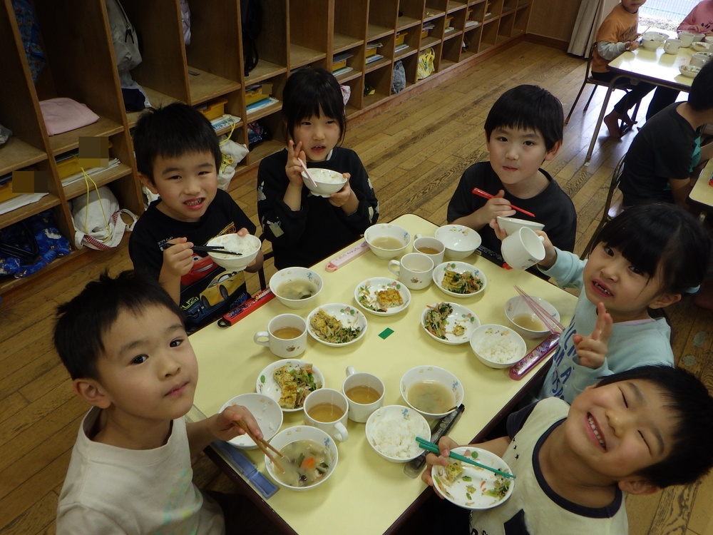 給食