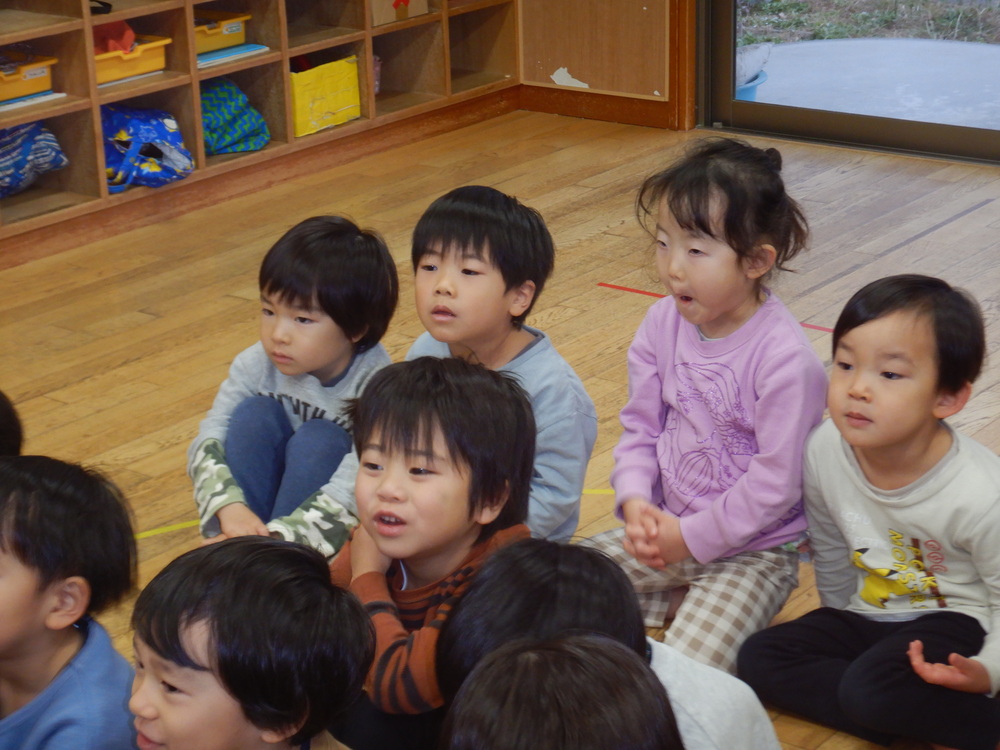 紙芝居の読み聞かせ