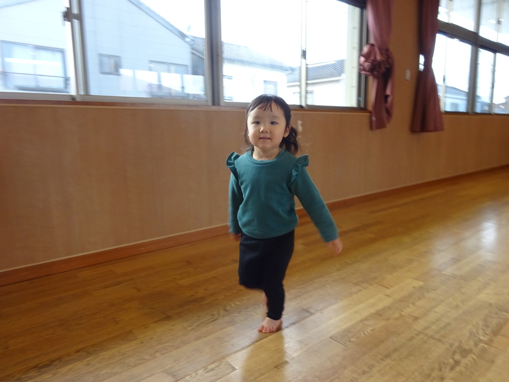 マラソンをしている子ども (11)