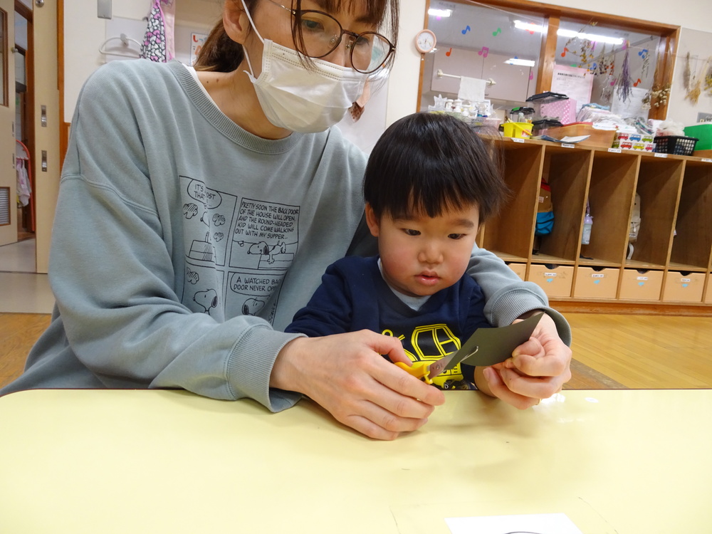 ハサミとのり (1)