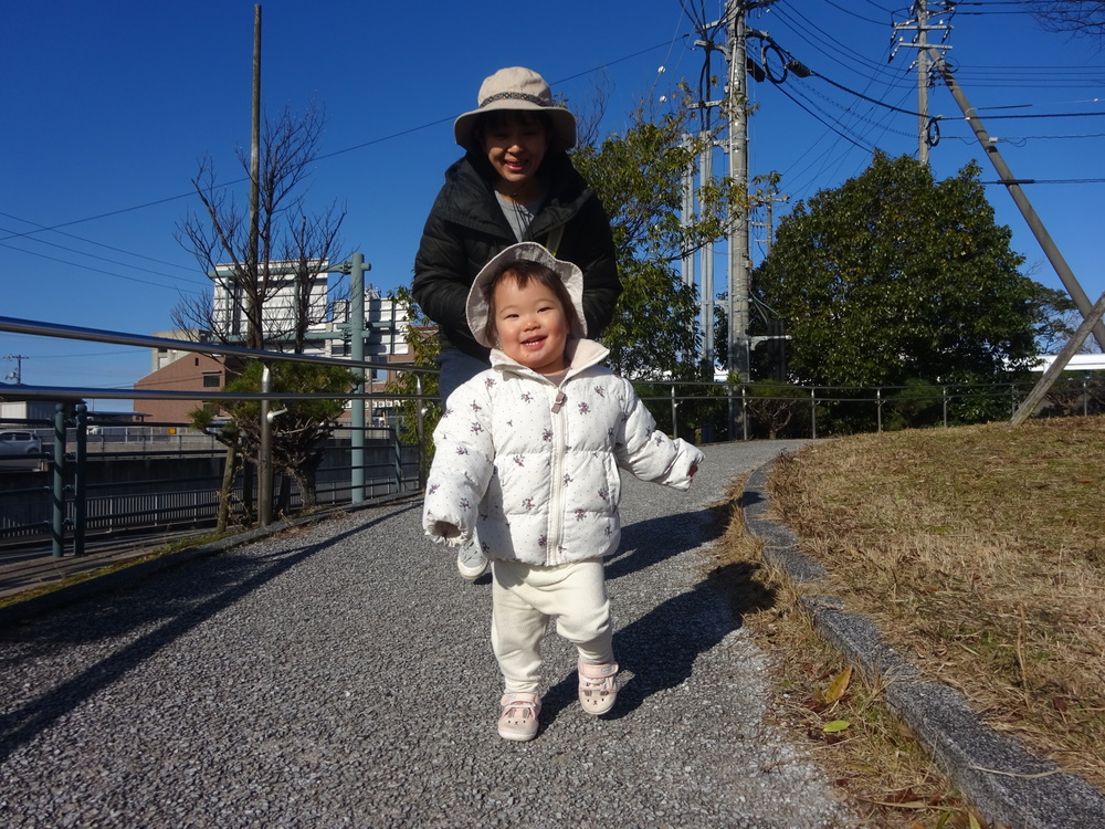 あすてらす公園で遊ぶ子ども (8)