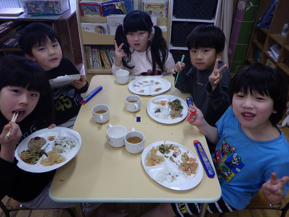 給食の様子