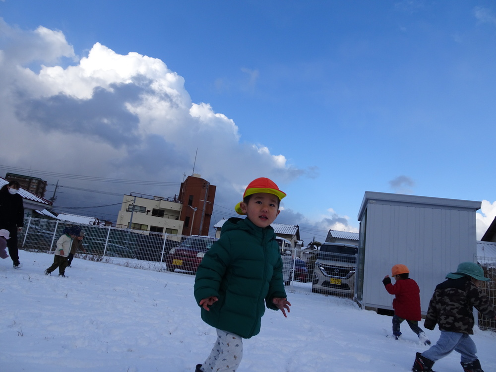 雪遊び (3)