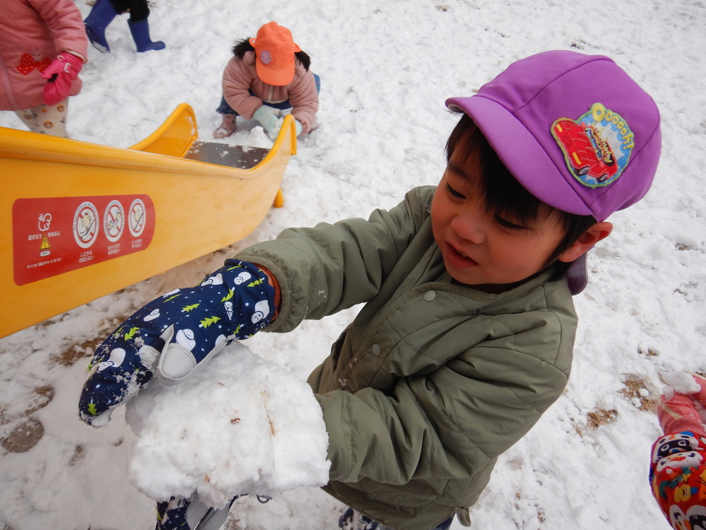 雪遊び